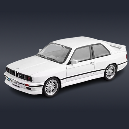 1:24 BMW M3 E30 Model